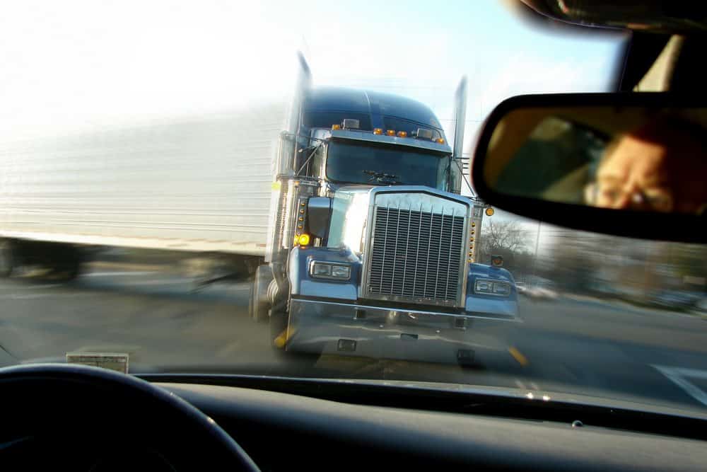 oncoming semi truck before accident